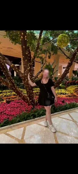 Angelika, 25