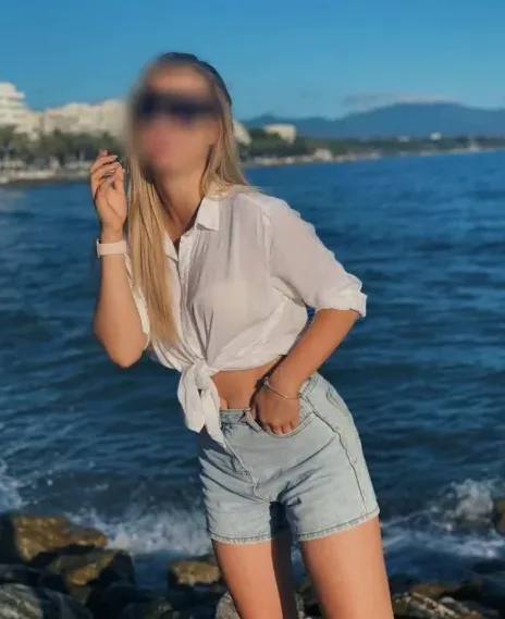 Carina, 36