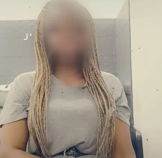 Christina, 39