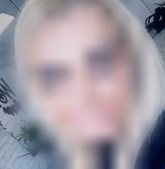 Doris, 37