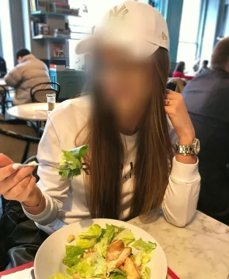 Emily, 32
