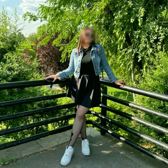 Greta, 21