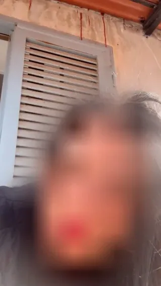 Isabella, 37