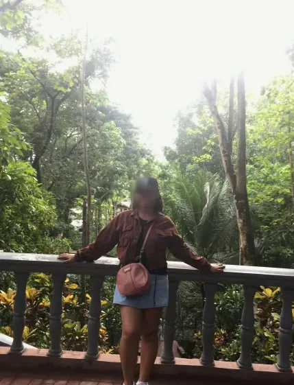 Karin, 32