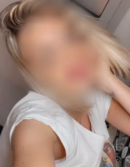Katarina, 35
