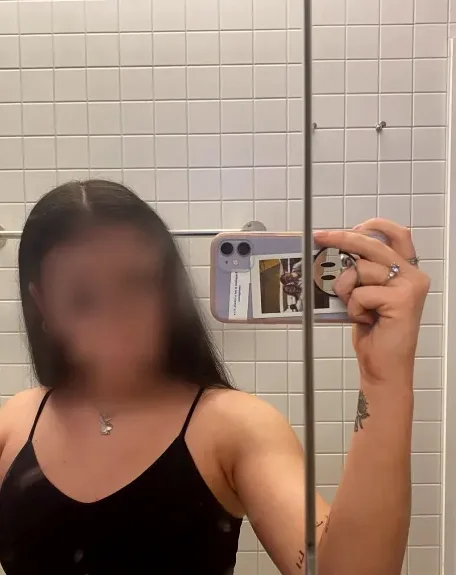 Maja, 26