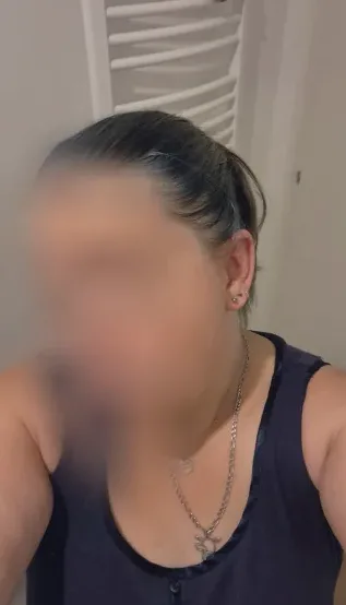 Marina, 31