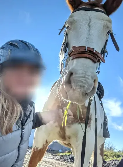 Nikolina, 35