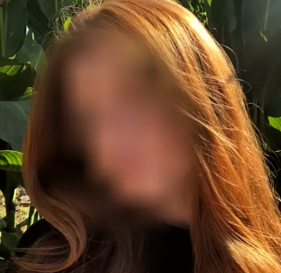 Sabrina, 23