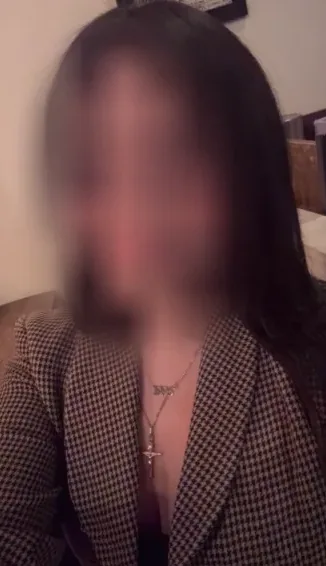 Valentina, 29