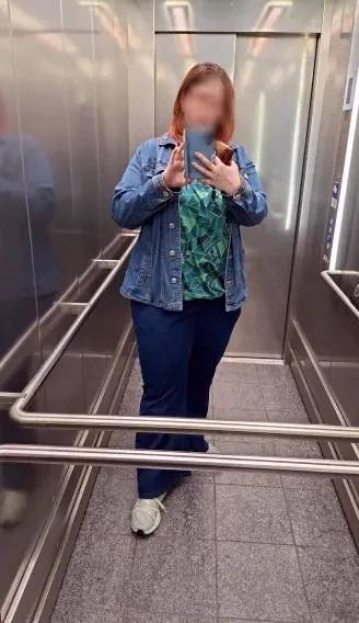 Vanessa, 40